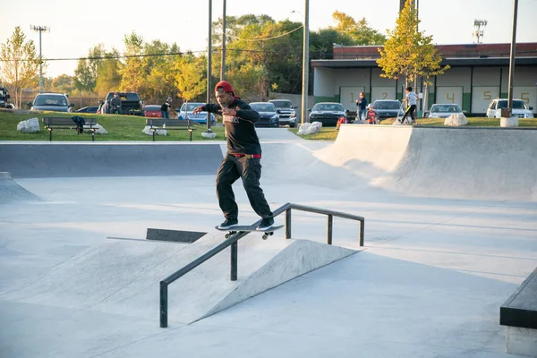 Detroit Michigan Eua 2019 Skaters Bikers Having Fun Practicing Skate — Fotografia de Stock