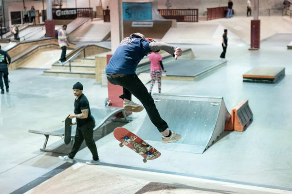 Royal Oak Michigan États Unis Les Patineurs Pratiquent Leurs Tours — Photo