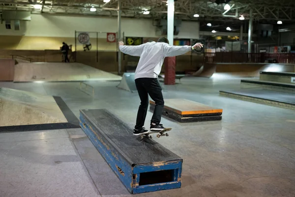Royal Oak Michigan Patinadores Practicando Sus Trucos Modern Skate Park —  Fotos de Stock