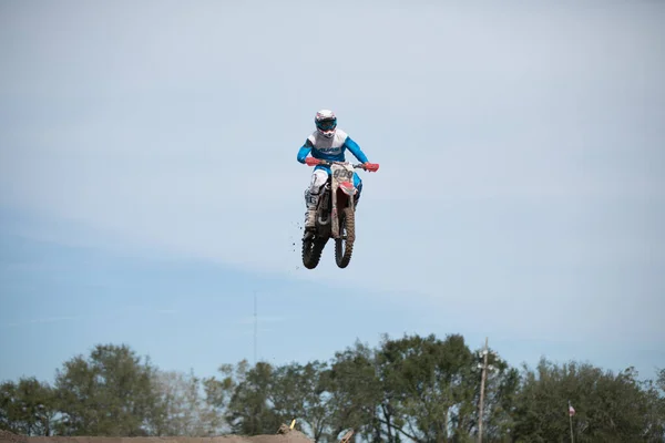 Orlando Florida Eua 2018 Motocross Pilotos Praticam Truques Habilidades Suas — Fotografia de Stock