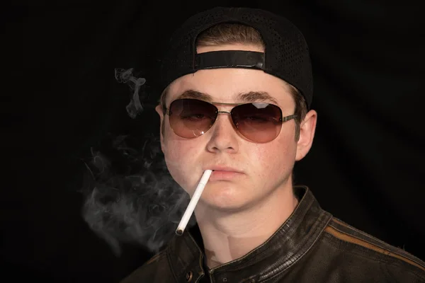 Teenager Smoking Cigarette Has Bad Attitude Does Car — Stock Photo, Image