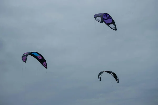 Harrison Township Michigan Usa Květen 2020 Kite Boardisté Windsurfaři Cvičí — Stock fotografie