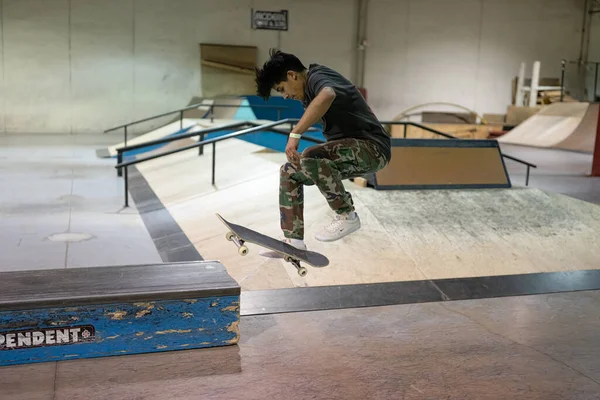 Royal Oak Michigan Patinadores Practicando Sus Trucos Modern Skate Park —  Fotos de Stock