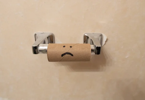 Toilet Paper Tube Has Sad Face Because Paper Gone — Stock Photo, Image