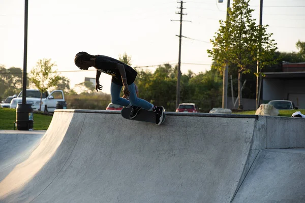 Detroit Michigan Usa 2019 Πρακτική Εξάσκηση Skaters Στο Ηλιοβασίλεμα Στο — Φωτογραφία Αρχείου