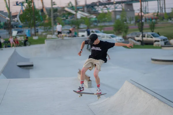 Detroit Michigan Amerika Serikat 2019 Skaters Melakukan Trik Taman Skate — Stok Foto