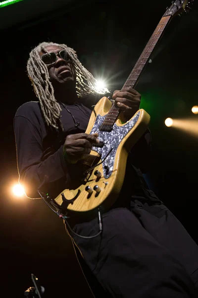 Gitarist Adam George Clinton Motor Şehri Ses Kurulu Konser Şovu — Stok fotoğraf