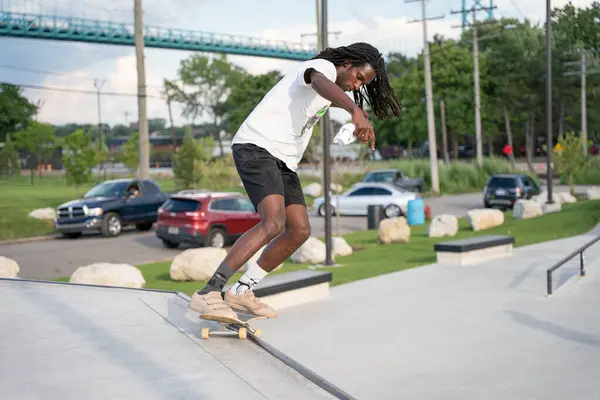 Detroit Michigan Abd 2020 Detroit Teki Corona Virüsü Sırasında Kaykaycılar — Stok fotoğraf