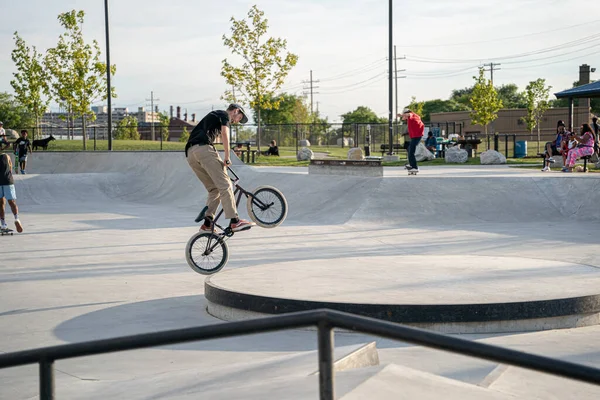 Skaters Gyakorlat Detroit Gördeszka Park Michigan Usa Augusztus 2020 — Stock Fotó