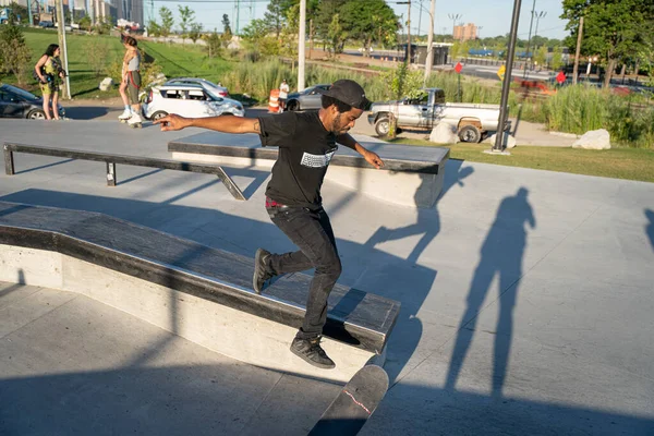 Les Skateurs Entraînent Dans Skate Park Detroit Michigan États Unis — Photo