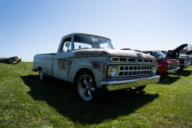 24. Geleneksel Rıhtım Otomobili Fuarı 9-21-2020 'de Amerika Vintage Motor Otomobil Kulübü tarafından sunuluyor.