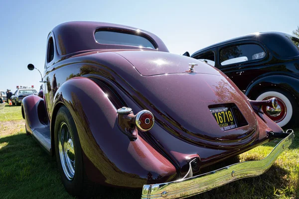 24Η Ετήσια Έκθεση Αυτοκινήτου Στην Προκυμαία Από Την Vintage Motor — Φωτογραφία Αρχείου