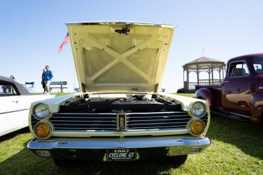 24. Geleneksel Rıhtım Otomobili Fuarı 9-21-2020 'de Amerika Vintage Motor Otomobil Kulübü tarafından sunuluyor.