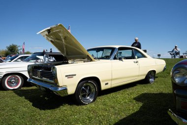 24. Geleneksel Rıhtım Otomobili Fuarı 9-21-2020 'de Amerika Vintage Motor Otomobil Kulübü tarafından sunuluyor.