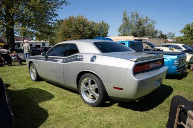 24. Geleneksel Rıhtım Otomobili Fuarı 9-21-2020 'de Amerika Vintage Motor Otomobil Kulübü tarafından sunuluyor.