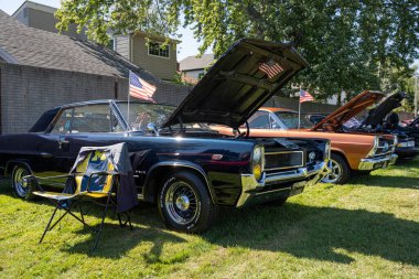 24. Geleneksel Rıhtım Otomobili Fuarı 9-21-2020 'de Amerika Vintage Motor Otomobil Kulübü tarafından sunuluyor.