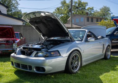 24. Geleneksel Rıhtım Otomobili Fuarı 9-21-2020 'de Amerika Vintage Motor Otomobil Kulübü tarafından sunuluyor.