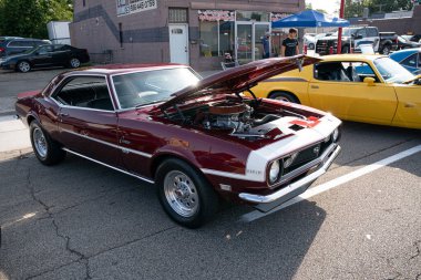 Jammin Roseville Michigan 'daki Junction Car and Bike Show' da 09-26-2020