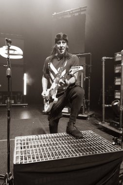 Uyuşturucu, 18 Eylül 2025 'te Detroit, Michigan' daki Fillmore 'da canlı seyircilerin önünde sahne alacak.