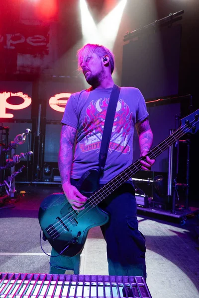 Uyuşturucu, 18 Eylül 2025 'te Detroit, Michigan' daki Fillmore 'da canlı seyircilerin önünde sahne alacak.