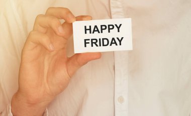 Adamım, tişörtünde 