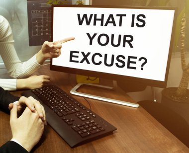 Erkek ve kadın eli, mesajlı bilgisayar. Ofis geçmişi olan mazeretiniz nedir?