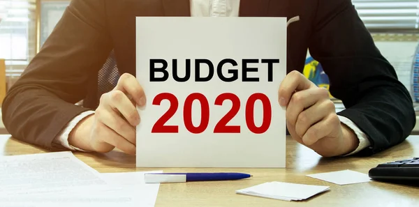 Man Take Paper Text Budget 2020 Shirt Office Background — Stock Photo, Image