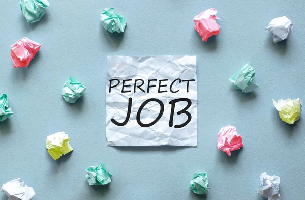 Wit Papier Met Tekst Perfect Job Blauwe Achtergrond Met Veel — Stockfoto