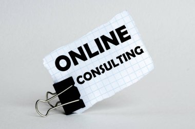 beyaz arkaplan üzerine beyaz kağıt metin Çevrimiçi Danışmanlık