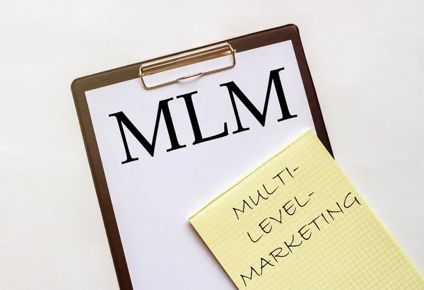 Papel Branco Amarelo Com Texto Mlm Multi Level Marketing Sobre — Fotografia de Stock