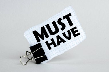 Beyaz arkaplanda metin içeren beyaz sayfa