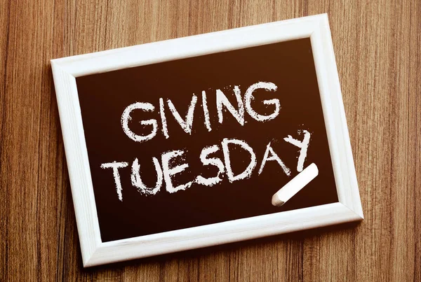 Salı günü vereceğim. Metin için kopyalanmış el yazısı. Güzel doku..