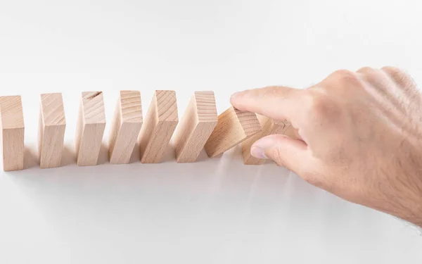 Männlicher Geschäftsmann Jenga Holzklötze Ein Konzept Über Karriereentwicklung Versicherung — Stockfoto