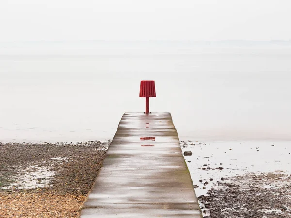 Groyne, İngiltere Whitstable 'ın batı sahilinde.