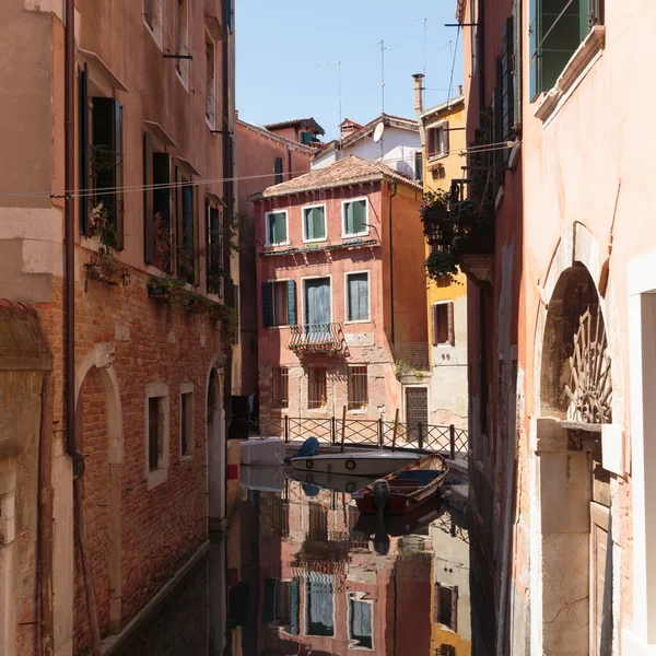 Barcos Amarrados Canal Río San Zanirovo Venecia Italia —  Fotos de Stock