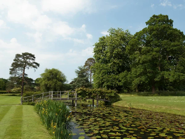 Hever Gardens, Hever Castle & Gardens, Hever, Edenbridge, Kent, İngiltere, Birleşik Krallık
