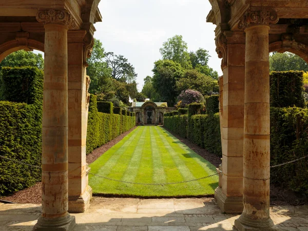 Hever Gardens, Hever Castle & Gardens, Hever, Edenbridge, Kent, England, United Kingdom