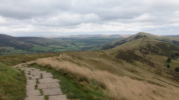Mam Tor yolu, Peak District Ulusal Parkı