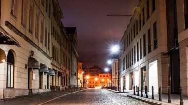 Gece Varşova Caddesi