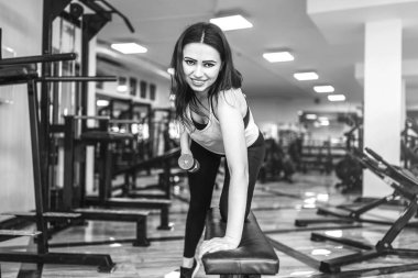 Spor olarak oldukça sportif kız çalışma 