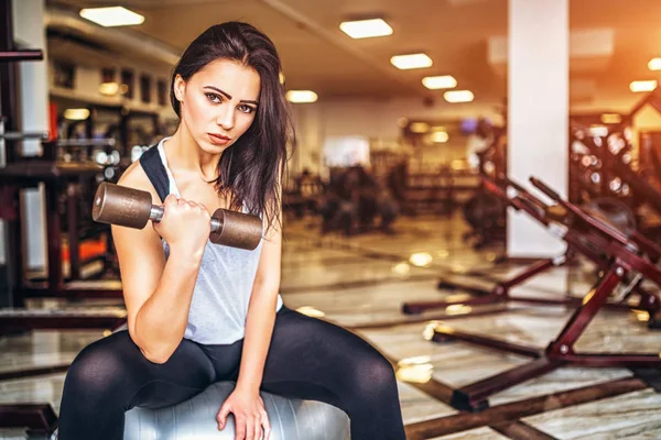 Mooie Sportieve Meisje Sporten Sportschool — Stockfoto