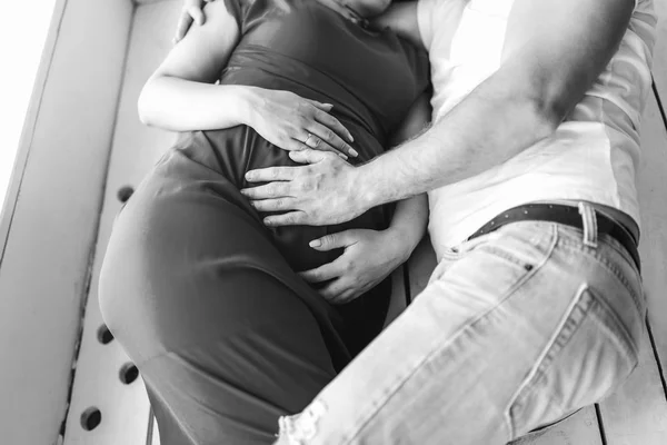 Pretty Young Pregnant Woman Her Husband — Stock Photo, Image