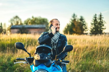 Motorcu spor motosiklet Smartphone'da açık söz