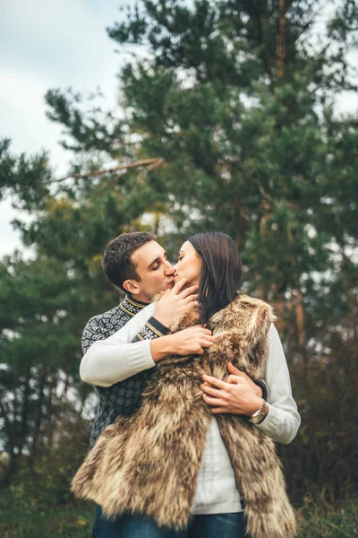 Pretty Young Couple Walking Together Forest — Stock Photo, Image