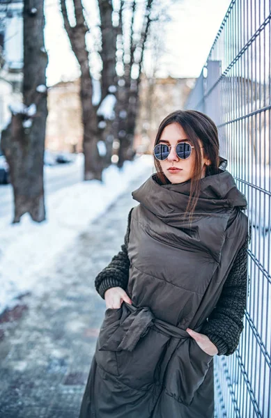 Pretty Girl Walking Outdoor Street Winter Time — Stock Photo, Image
