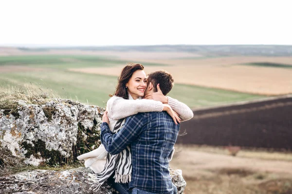 Casal Feliz Romântico Gosta Passar Tempo Juntos Livre — Fotografia de Stock