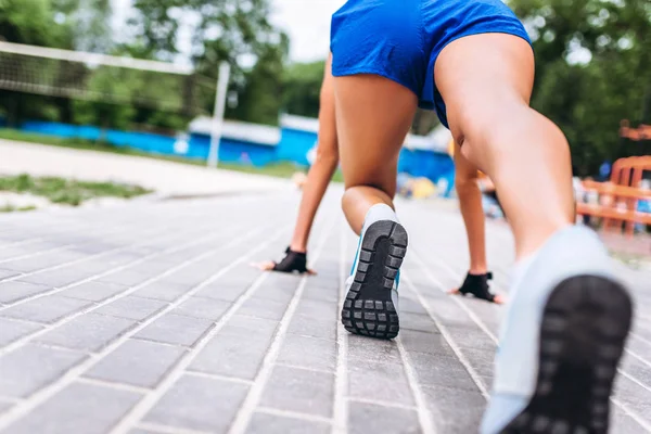 Piuttosto Sportivo Corridore Ragazza Sul Punto Partenza Preparando Corsa All — Foto Stock