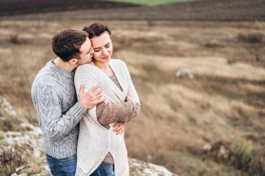 Birlikte vakit romantik genç çift açık