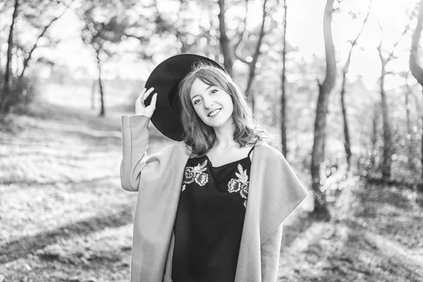 Pretty Happy Long Hair Girl Walking Forest — Stock Photo, Image