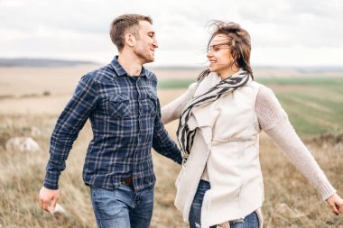 Romantik Genç çift keyfini birlikte vakit açık